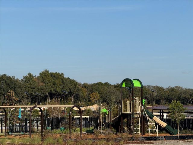 1204 PORT BLUE WAY, Lady Lake, FL 32159