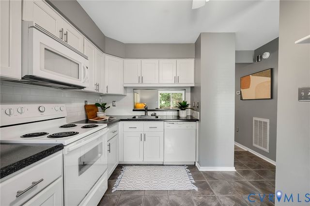 14723 Beacon Hill Ct, Midlothian, VA 23112