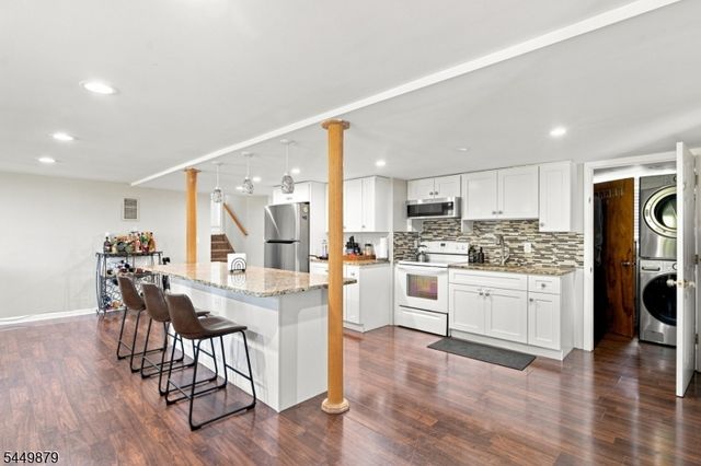 5 Anna Marie Ct, Fairfield Twp., NJ 07004