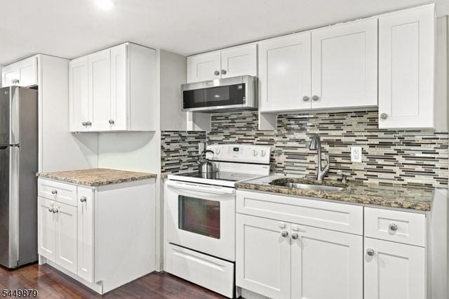 5 Anna Marie Ct, Fairfield Twp., NJ 07004