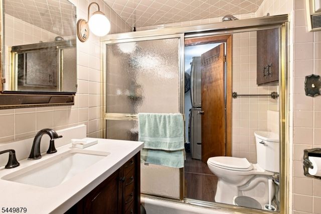 5 Anna Marie Ct, Fairfield Twp., NJ 07004