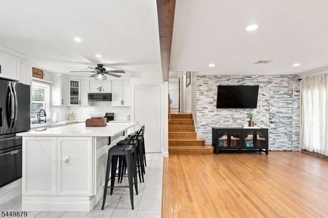 5 Anna Marie Ct, Fairfield Twp., NJ 07004