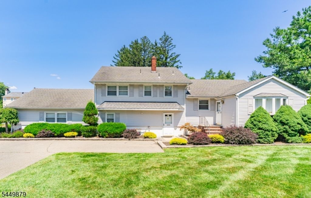 5 Anna Marie Ct, Fairfield Twp., NJ 07004