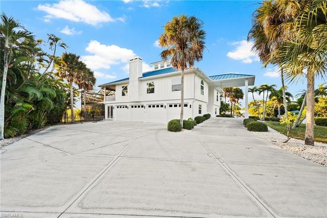 7507 Grande Pine RD, Bokeelia, FL 33922