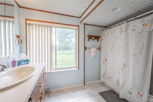 8384 Imlay City Road, Kenockee Township, MI 48006