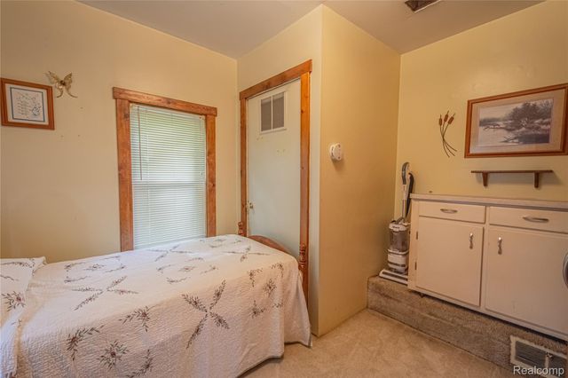 8384 Imlay City Road, Kenockee Township, MI 48006
