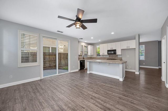 5222 Loki Ln, Stockton, CA 95219