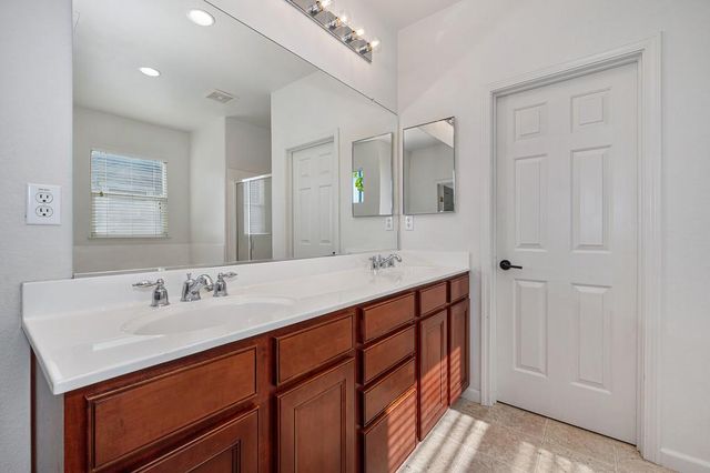 5222 Loki Ln, Stockton, CA 95219