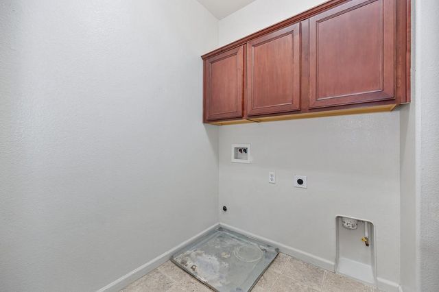 5222 Loki Ln, Stockton, CA 95219