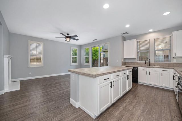 5222 Loki Ln, Stockton, CA 95219