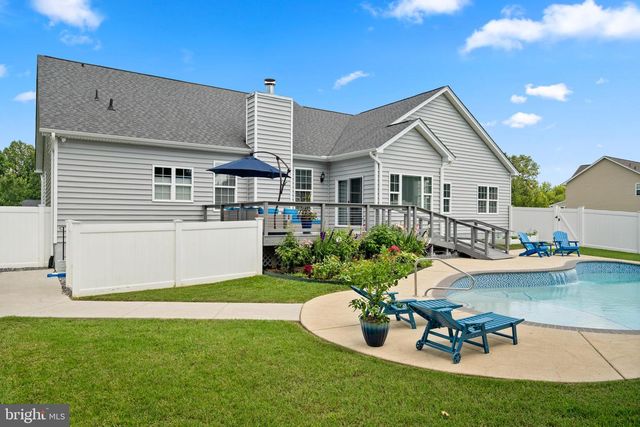 6879 S ZELKOVA CT, La Plata, MD 20646