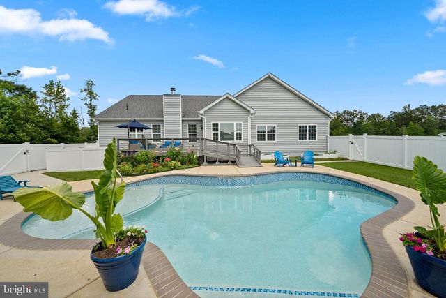 6879 S ZELKOVA CT, La Plata, MD 20646