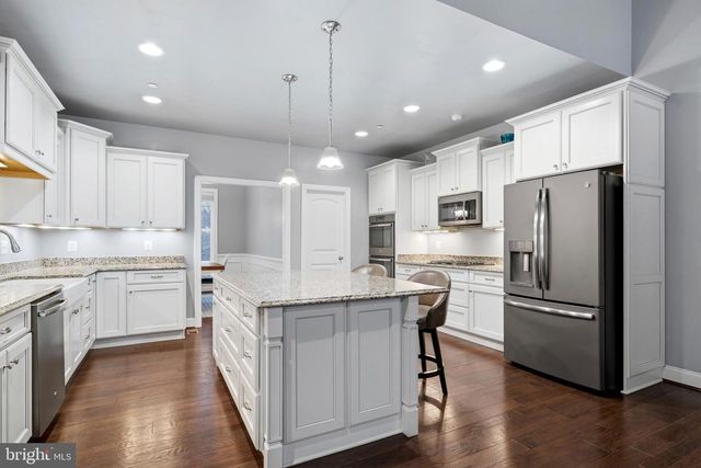 6879 S ZELKOVA CT, La Plata, MD 20646