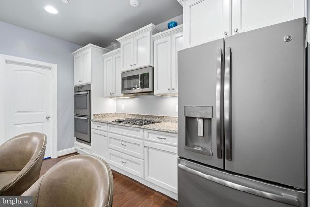 6879 S ZELKOVA CT, La Plata, MD 20646