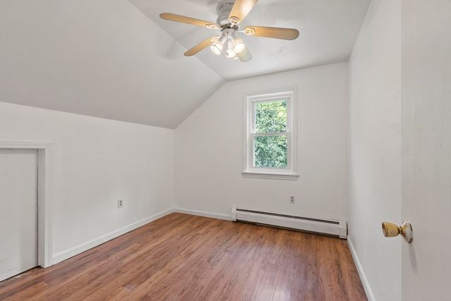 90 Royalston Rd, Phillipston, MA 01331