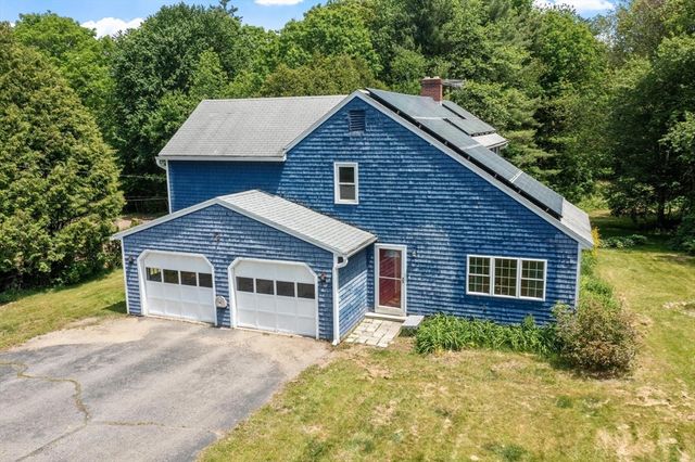 90 Royalston Rd, Phillipston, MA 01331