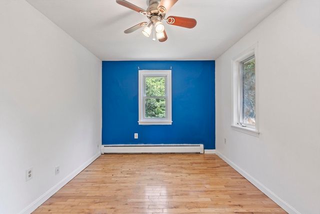 90 Royalston Rd, Phillipston, MA 01331