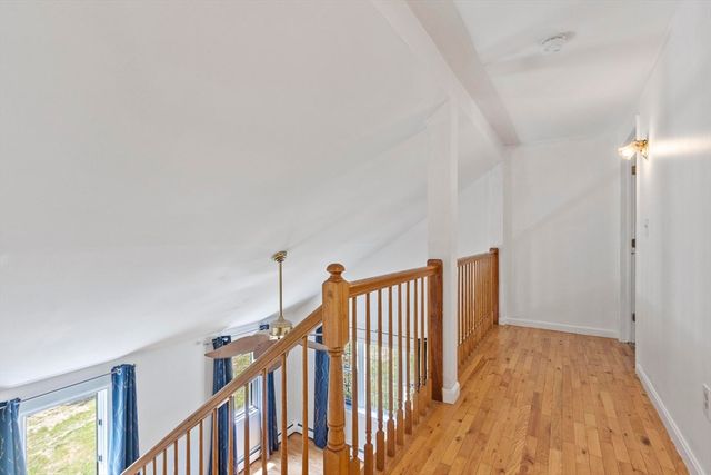 90 Royalston Rd, Phillipston, MA 01331