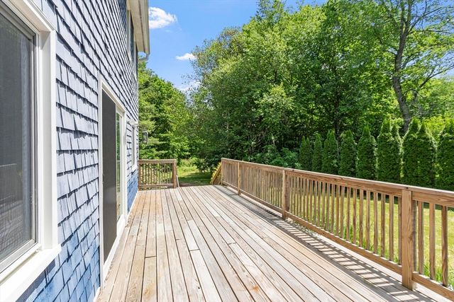 90 Royalston Rd, Phillipston, MA 01331