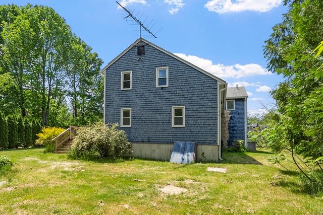 90 Royalston Rd, Phillipston, MA 01331