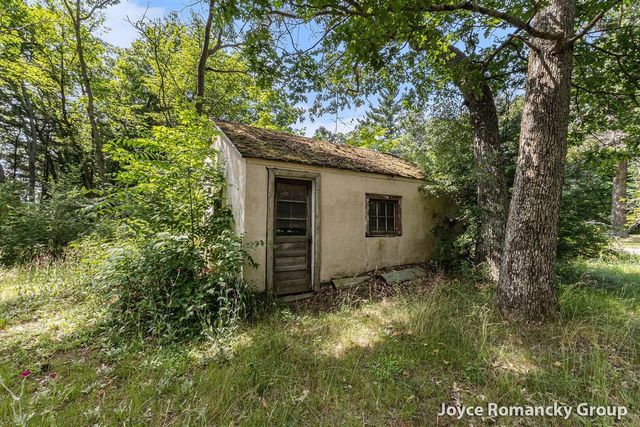 5752 E 52nd Street, Newaygo, MI 49337