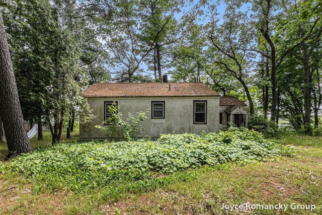 5752 E 52nd Street, Newaygo, MI 49337