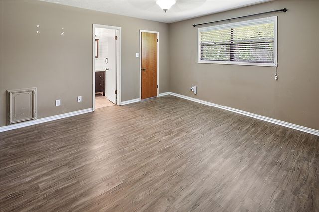 4305 Woodbriar Drive, Bryan, TX 77802