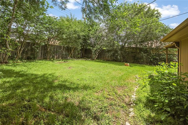4305 Woodbriar Drive, Bryan, TX 77802