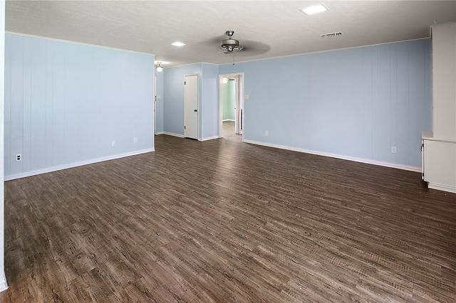 4305 Woodbriar Drive, Bryan, TX 77802