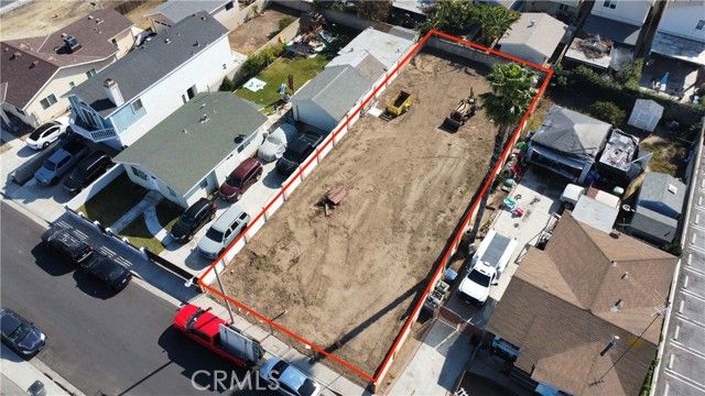 624 E Pacific, Carson, CA 90745