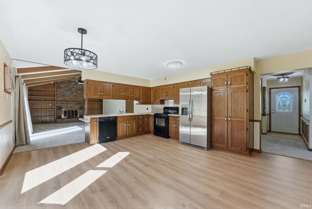 7950 E State Rd 205, Churubusco, IN 46723