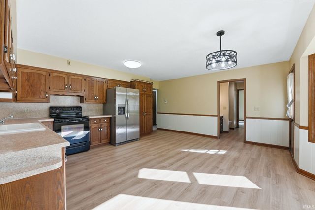 7950 E State Rd 205, Churubusco, IN 46723