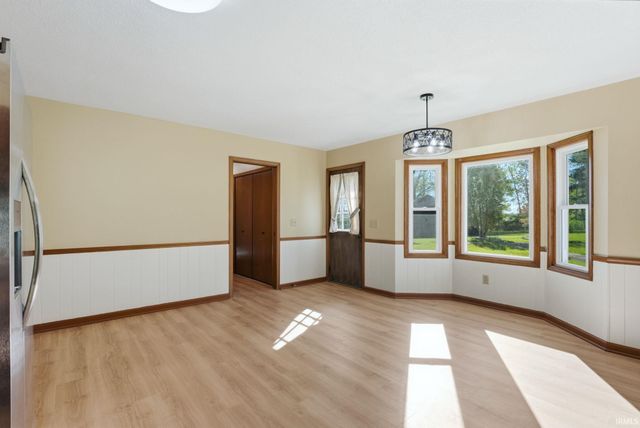 7950 E State Rd 205, Churubusco, IN 46723