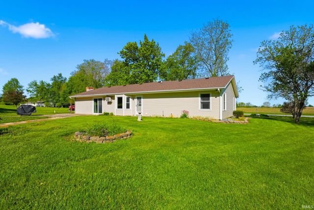 7950 E State Rd 205, Churubusco, IN 46723