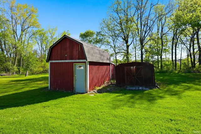 7950 E State Rd 205, Churubusco, IN 46723