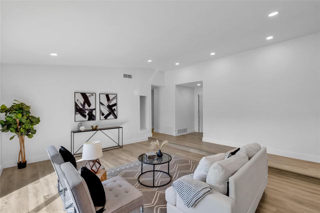 11602 Big TRL, Austin, TX 78759