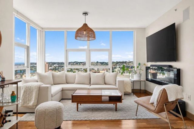 1325 Pacific Highway 1407, San Diego, CA 92101