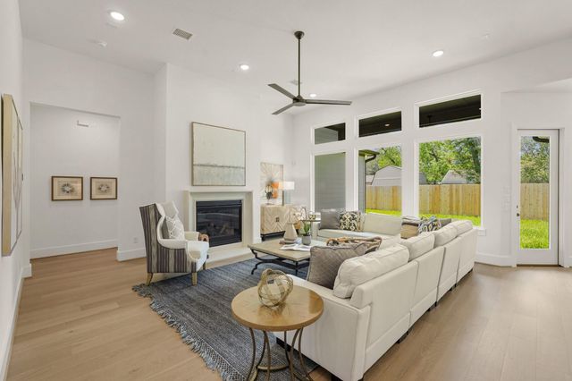 1914 Viking Drive, Houston, TX 77018