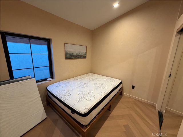 6632 Fulton Avenue, Valley Glen, CA 91401