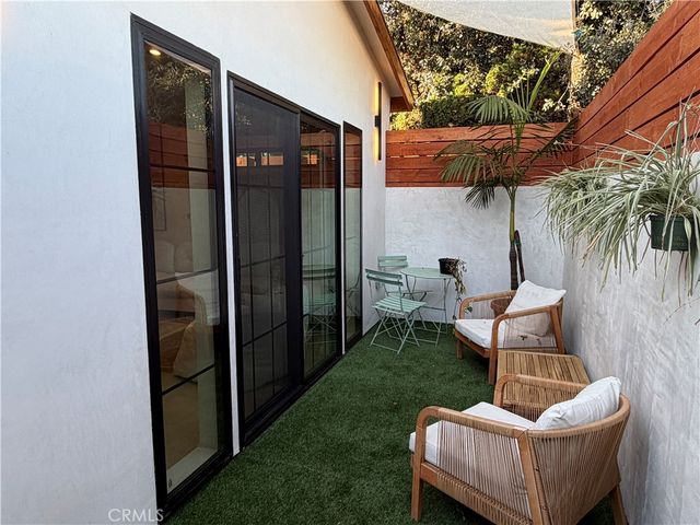 6632 Fulton Avenue, Valley Glen, CA 91401