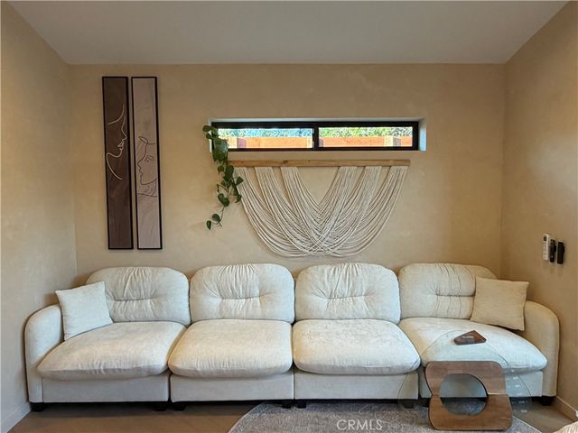 6632 Fulton Avenue, Valley Glen, CA 91401