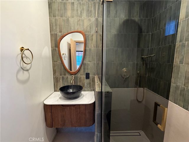 6632 Fulton Avenue, Valley Glen, CA 91401