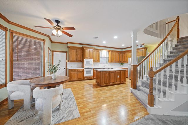 2230 Country Creek Way, Richmond, TX 77406