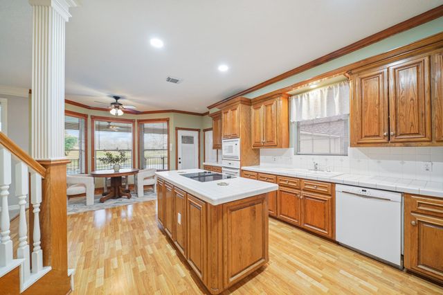 2230 Country Creek Way, Richmond, TX 77406