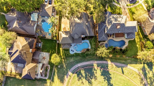 2230 Country Creek Way, Richmond, TX 77406