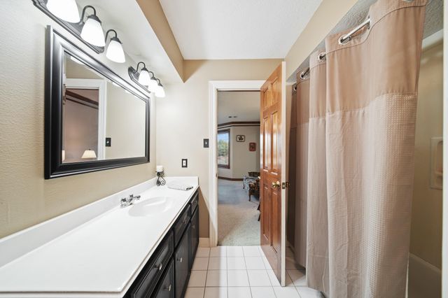 2230 Country Creek Way, Richmond, TX 77406