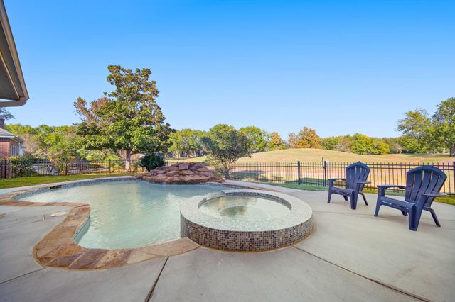 2230 Country Creek Way, Richmond, TX 77406