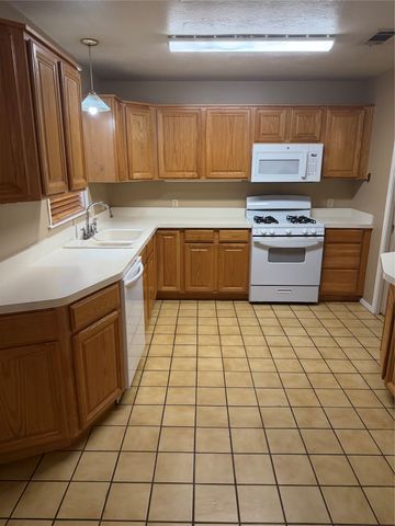 10205 San Juan Avenue, Dallas, TX 75228