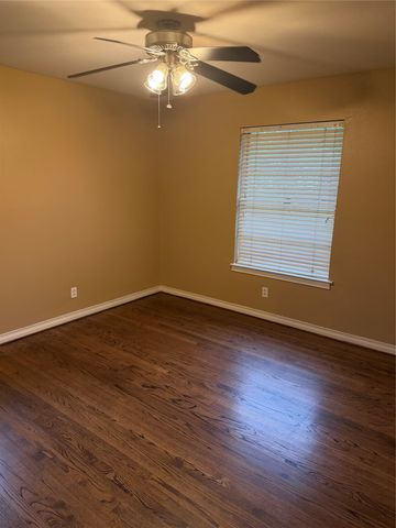 10205 San Juan Avenue, Dallas, TX 75228