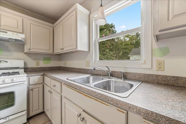 804 Raleigh Street, Oxford, NC 27565